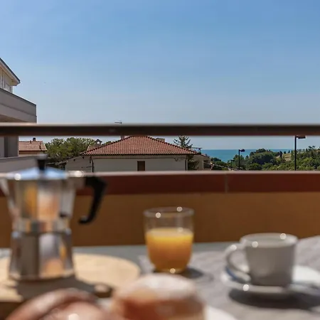 Italian Experience-numana * Numana