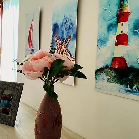 Italian Experience-numana Apartman *